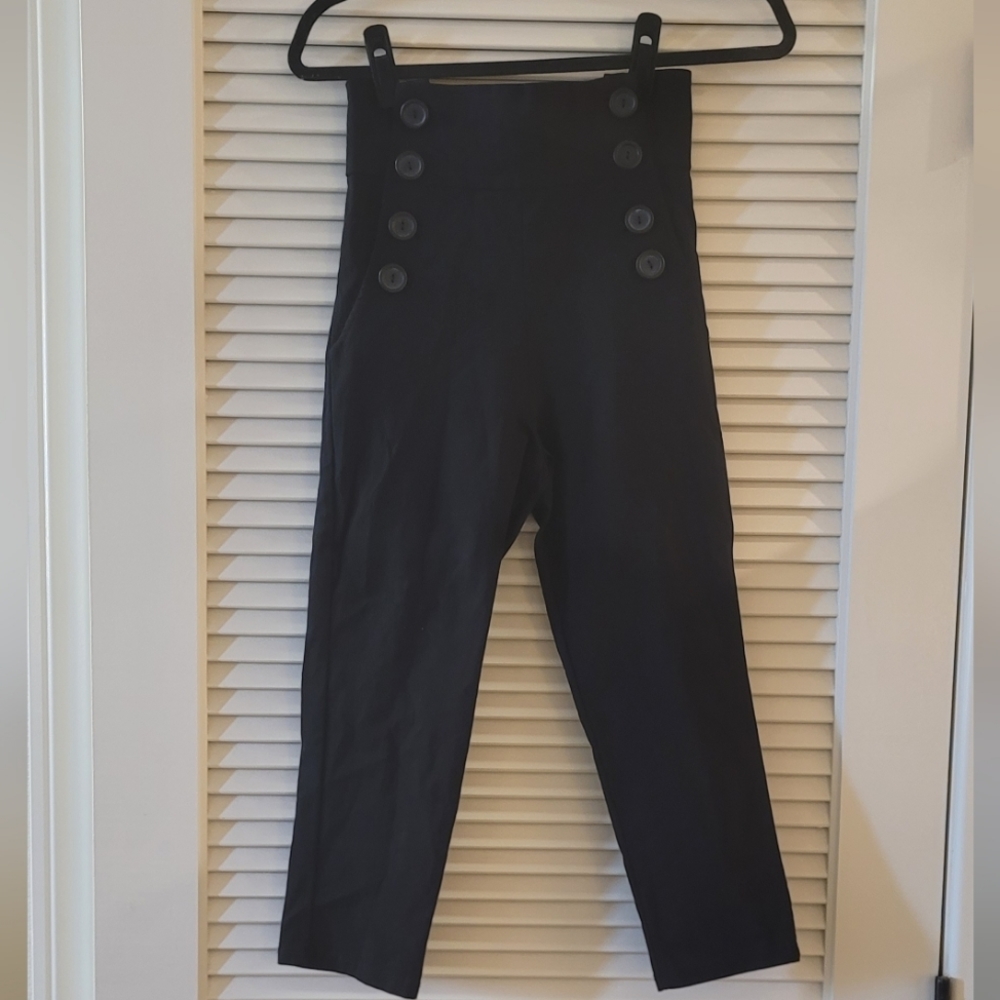Sidecca- Black High-Waisted Stretchy Sailor Capri Pants Pockets & Elastic Waist